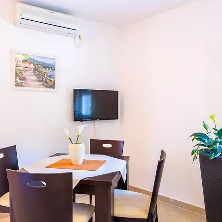 Boro Apartment