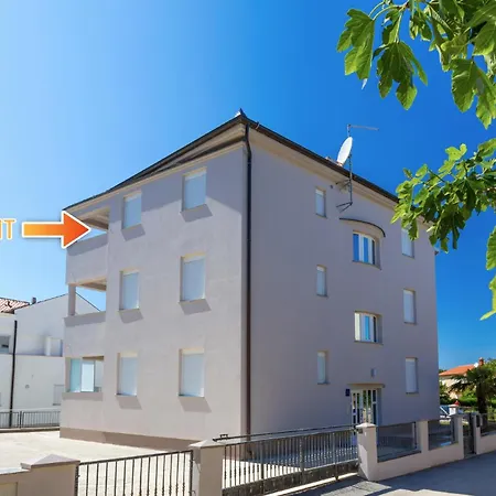 Apartment Boro